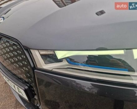 Серый БМВ iX, объемом двигателя 0 л и пробегом 30 тыс. км за 51700 $, фото 5 на Automoto.ua