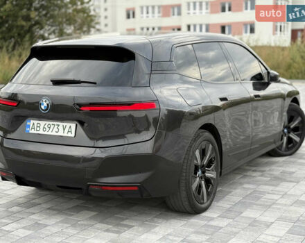 Серый БМВ iX, объемом двигателя 0 л и пробегом 38 тыс. км за 45700 $, фото 13 на Automoto.ua