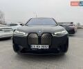Серый БМВ iX, объемом двигателя 0 л и пробегом 32 тыс. км за 72900 $, фото 1 на Automoto.ua