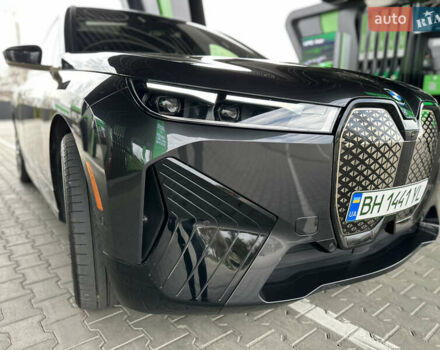 Серый БМВ iX, объемом двигателя 0 л и пробегом 38 тыс. км за 62500 $, фото 13 на Automoto.ua
