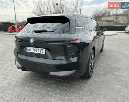 Серый БМВ iX, объемом двигателя 0 л и пробегом 38 тыс. км за 62500 $, фото 32 на Automoto.ua