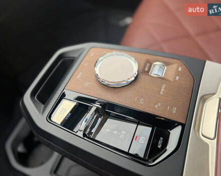 Серый БМВ iX, объемом двигателя 0 л и пробегом 19 тыс. км за 77000 $, фото 18 на Automoto.ua