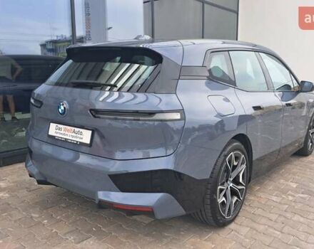 Серый БМВ iX, объемом двигателя 0 л и пробегом 49 тыс. км за 45500 $, фото 16 на Automoto.ua