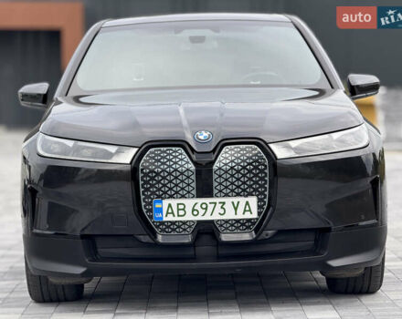 Серый БМВ iX, объемом двигателя 0 л и пробегом 38 тыс. км за 45700 $, фото 9 на Automoto.ua