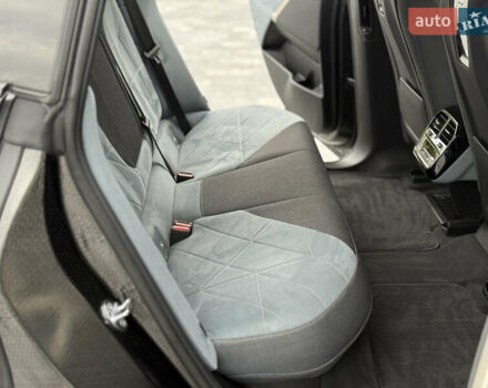 Серый БМВ iX, объемом двигателя 0 л и пробегом 38 тыс. км за 45700 $, фото 20 на Automoto.ua