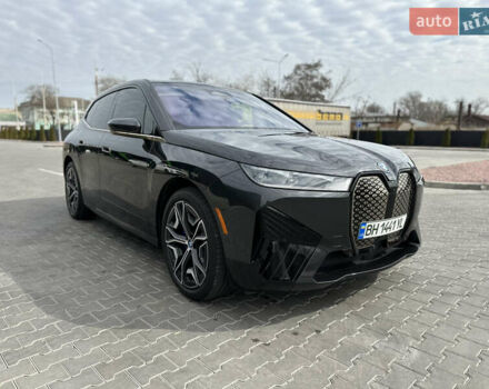 Серый БМВ iX, объемом двигателя 0 л и пробегом 38 тыс. км за 62500 $, фото 26 на Automoto.ua