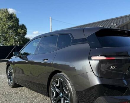 Серый БМВ iX, объемом двигателя 0 л и пробегом 35 тыс. км за 47500 $, фото 7 на Automoto.ua