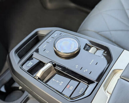 Серый БМВ iX, объемом двигателя 0 л и пробегом 47 тыс. км за 58500 $, фото 47 на Automoto.ua