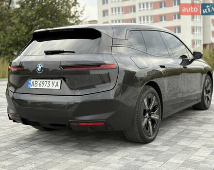Серый БМВ iX, объемом двигателя 0 л и пробегом 38 тыс. км за 45700 $, фото 5 на Automoto.ua