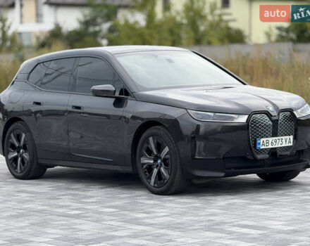 Серый БМВ iX, объемом двигателя 0 л и пробегом 38 тыс. км за 45700 $, фото 10 на Automoto.ua