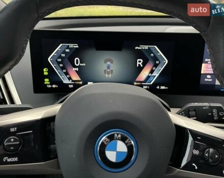 Серый БМВ iX, объемом двигателя 0 л и пробегом 53 тыс. км за 58800 $, фото 19 на Automoto.ua