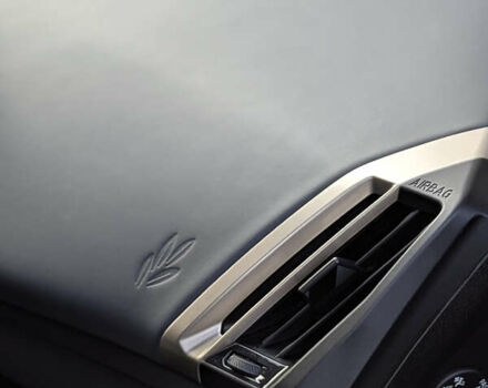 Серый БМВ iX, объемом двигателя 0 л и пробегом 47 тыс. км за 58500 $, фото 48 на Automoto.ua