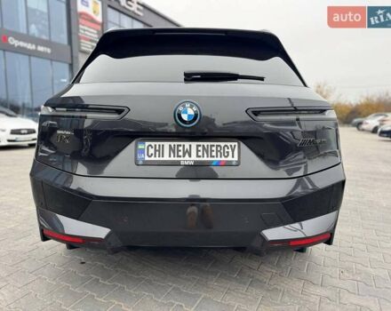 Серый БМВ iX, объемом двигателя 0 л и пробегом 32 тыс. км за 72900 $, фото 10 на Automoto.ua