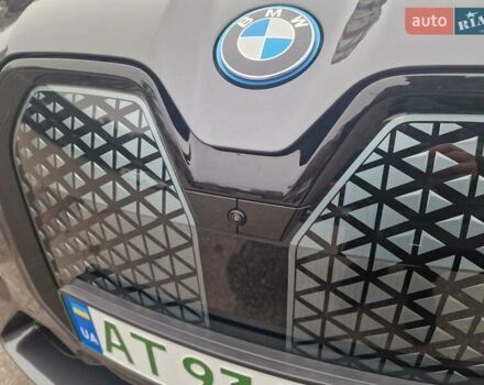 Серый БМВ iX, объемом двигателя 0 л и пробегом 30 тыс. км за 51700 $, фото 6 на Automoto.ua