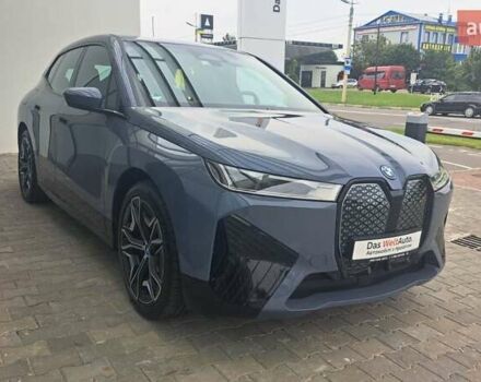 Серый БМВ iX, объемом двигателя 0 л и пробегом 49 тыс. км за 45500 $, фото 8 на Automoto.ua