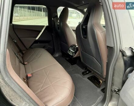 Серый БМВ iX, объемом двигателя 0 л и пробегом 106 тыс. км за 55500 $, фото 50 на Automoto.ua