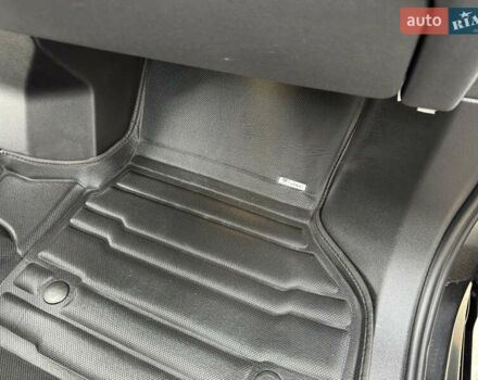 Сірий БМВ iX, об'ємом двигуна 0 л та пробігом 80 тис. км за 52400 $, фото 38 на Automoto.ua