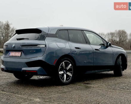 Сірий БМВ iX, об'ємом двигуна 0 л та пробігом 88 тис. км за 44000 $, фото 4 на Automoto.ua