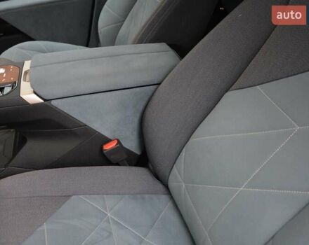 Серый БМВ iX, объемом двигателя 0 л и пробегом 13 тыс. км за 75000 $, фото 7 на Automoto.ua