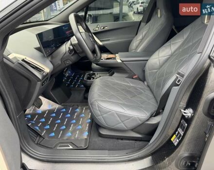 Серый БМВ iX, объемом двигателя 0 л и пробегом 49 тыс. км за 79500 $, фото 18 на Automoto.ua