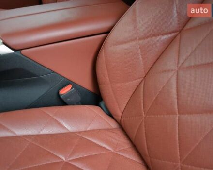 Серый БМВ iX, объемом двигателя 0 л и пробегом 17 тыс. км за 61613 $, фото 7 на Automoto.ua