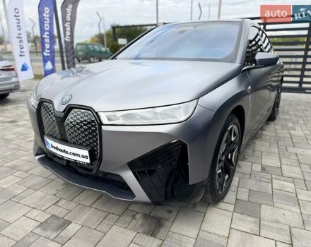 Серый БМВ iX, объемом двигателя 0 л и пробегом 49 тыс. км за 79500 $, фото 7 на Automoto.ua