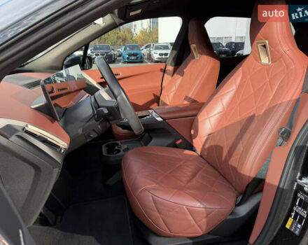 Серый БМВ iX, объемом двигателя 0 л и пробегом 15 тыс. км за 74400 $, фото 18 на Automoto.ua