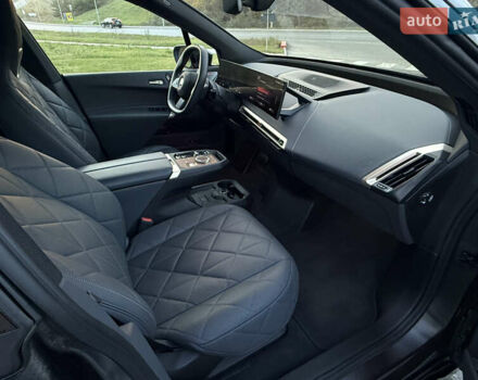 Серый БМВ iX, объемом двигателя 0 л и пробегом 50 тыс. км за 68900 $, фото 26 на Automoto.ua