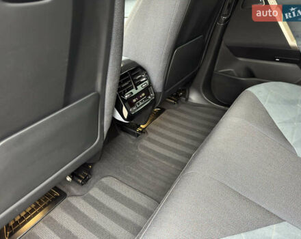 Сірий БМВ iX, об'ємом двигуна 0 л та пробігом 80 тис. км за 52400 $, фото 35 на Automoto.ua