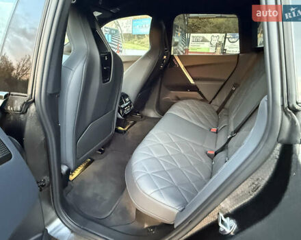 Серый БМВ iX, объемом двигателя 0 л и пробегом 50 тыс. км за 68900 $, фото 18 на Automoto.ua