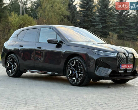 Серый БМВ iX, объемом двигателя 0 л и пробегом 50 тыс. км за 68900 $, фото 4 на Automoto.ua