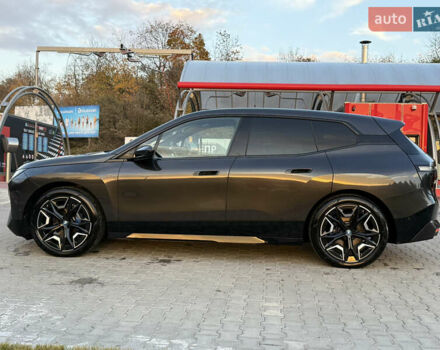 Серый БМВ iX, объемом двигателя 0 л и пробегом 50 тыс. км за 68900 $, фото 9 на Automoto.ua