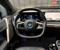 Серый БМВ iX, объемом двигателя 0 л и пробегом 40 тыс. км за 80900 $, фото 24 на Automoto.ua