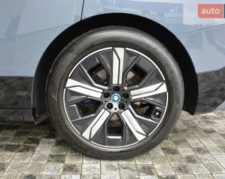 Серый БМВ iX, объемом двигателя 0 л и пробегом 17 тыс. км за 61613 $, фото 9 на Automoto.ua