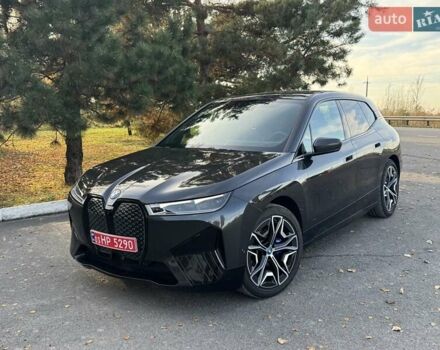 Сірий БМВ iX, об'ємом двигуна 0 л та пробігом 100 тис. км за 52900 $, фото 25 на Automoto.ua