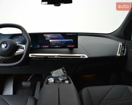 Сірий БМВ iX, об'ємом двигуна 0 л та пробігом 7 тис. км за 79222 $, фото 5 на Automoto.ua