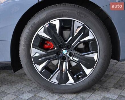 Серый БМВ iX, объемом двигателя 0 л и пробегом 3 тыс. км за 100390 $, фото 9 на Automoto.ua