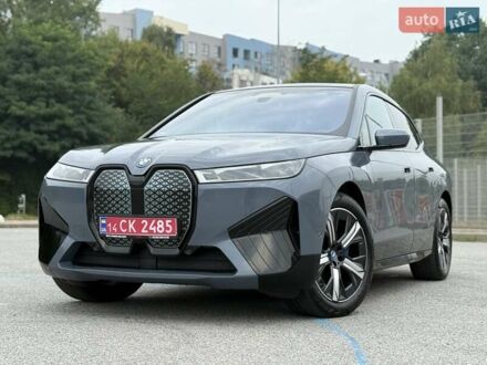 Серый БМВ iX, объемом двигателя 0 л и пробегом 106 тыс. км за 55500 $, фото 1 на Automoto.ua