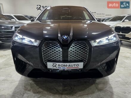 Серый БМВ iX, объемом двигателя 0 л и пробегом 37 тыс. км за 47900 $, фото 1 на Automoto.ua