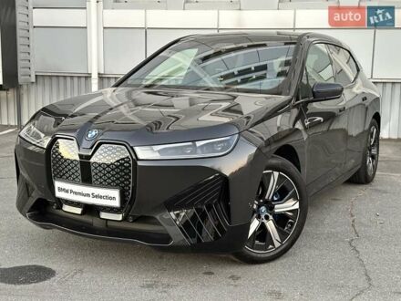 БМВ iX 2023 в Днепре (Днепропетровске) на Automoto.ua Серый БМВ iX, объемом двигателя 0 л и пробегом 1 тыс. км за 74328 $, фото 1 на Automoto.ua