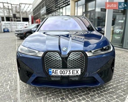 Синий БМВ iX, объемом двигателя 0 л и пробегом 38 тыс. км за 52900 $, фото 7 на Automoto.ua