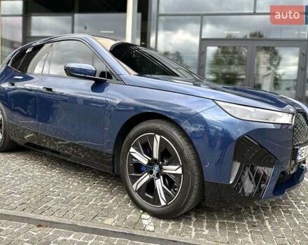 Синий БМВ iX, объемом двигателя 0 л и пробегом 39 тыс. км за 52900 $, фото 8 на Automoto.ua