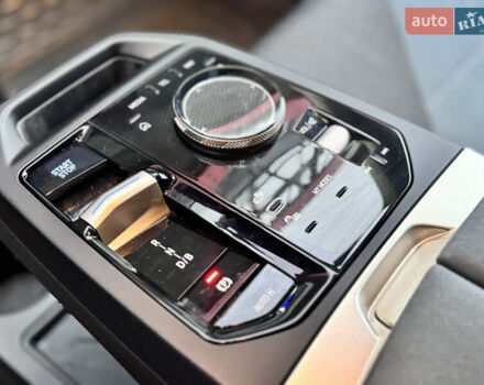 Синий БМВ iX, объемом двигателя 0 л и пробегом 87 тыс. км за 44400 $, фото 11 на Automoto.ua