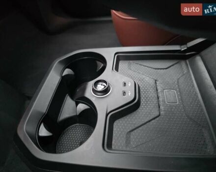 Синий БМВ iX, объемом двигателя 0 л и пробегом 186 тыс. км за 47900 $, фото 16 на Automoto.ua