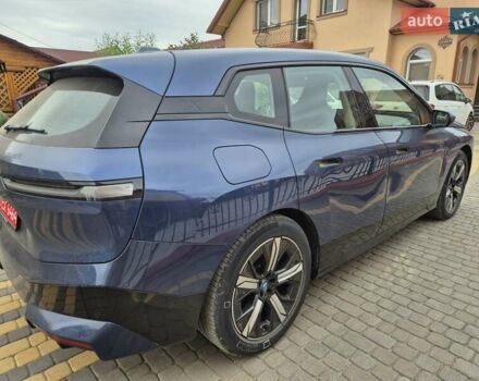 Синий БМВ iX, объемом двигателя 0 л и пробегом 70 тыс. км за 44500 $, фото 2 на Automoto.ua