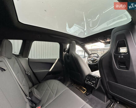 Синій БМВ iX, об'ємом двигуна 0 л та пробігом 18 тис. км за 52500 $, фото 30 на Automoto.ua