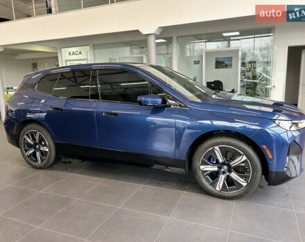 Синий БМВ iX, объемом двигателя 0 л и пробегом 13 тыс. км за 67500 $, фото 6 на Automoto.ua