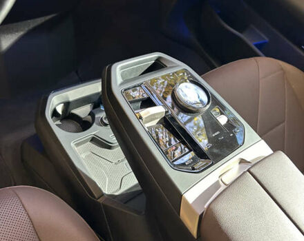 Синій БМВ iX, об'ємом двигуна 0 л та пробігом 12 тис. км за 72000 $, фото 19 на Automoto.ua