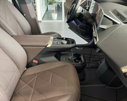 Синий БМВ iX, объемом двигателя 0 л и пробегом 13 тыс. км за 67500 $, фото 29 на Automoto.ua