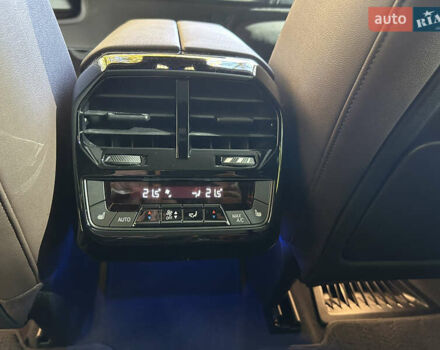 Синій БМВ iX, об'ємом двигуна 0 л та пробігом 12 тис. км за 72000 $, фото 26 на Automoto.ua